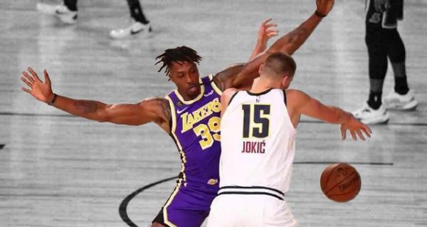 一点钱程 场均9+6！像极了湖人冠军季的霍华德，勇士得抓紧时间，不然没了