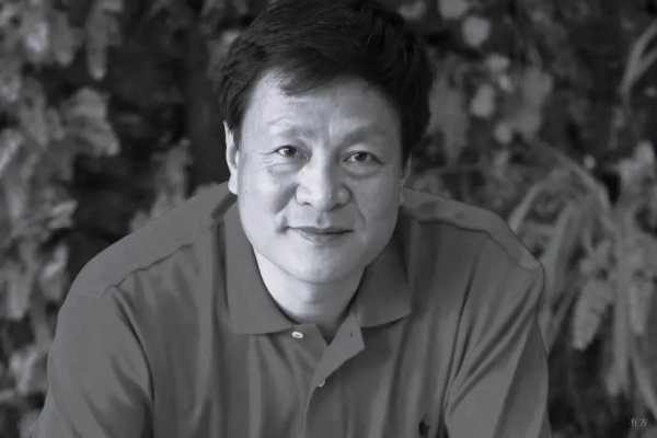 捷希缘 北大教授俞孔坚坠机遇难，卢拉发文悼念